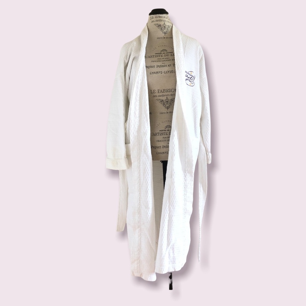 Fluffy Comfortable Hotel Bathrobe
